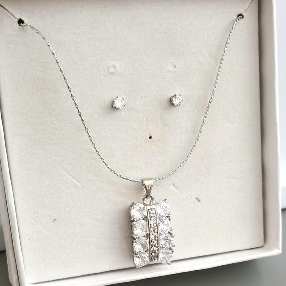 Carol Dauplaise Necklace Earring Set Silver Tone Cubic Zirconia - Picture 4 of 7
